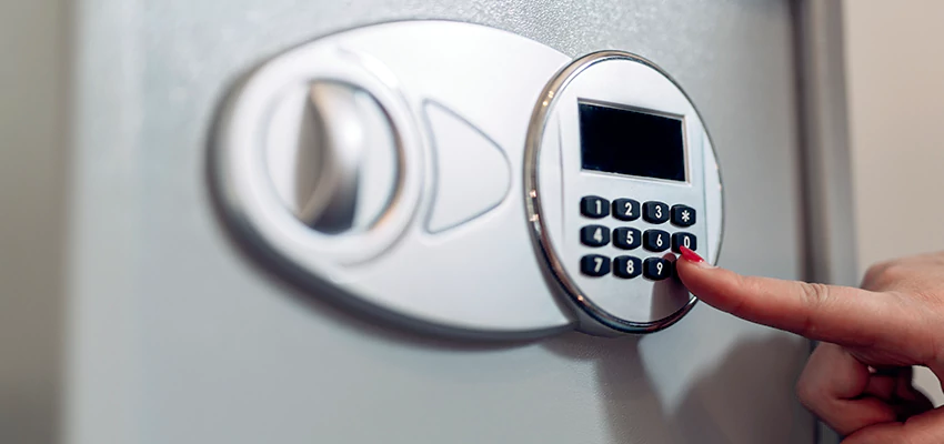 Jewelry Safe Cracking in Simi Valley, California