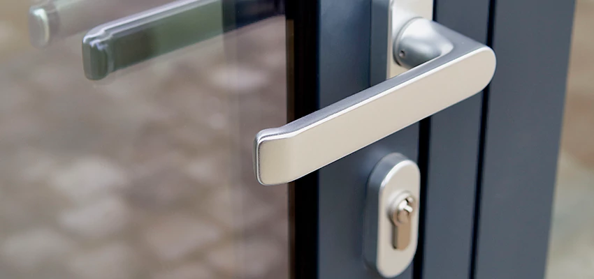 Broken Door Lock Cylinder Repair in Simi Valley, California